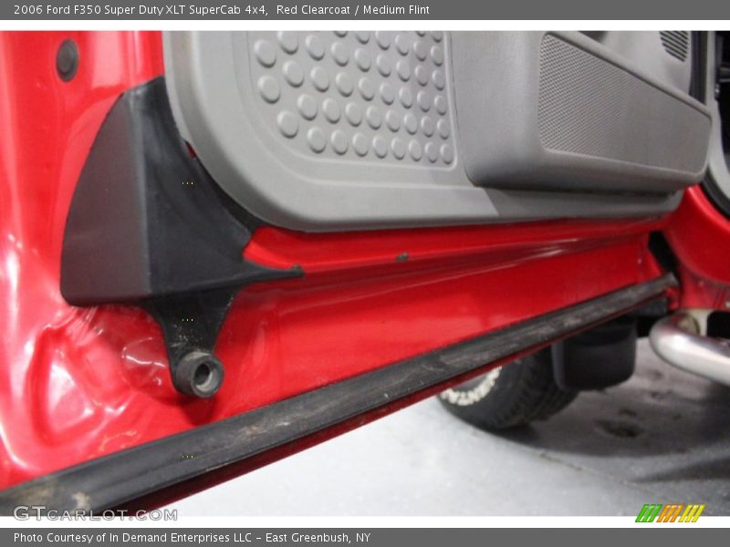 Red Clearcoat / Medium Flint 2006 Ford F350 Super Duty XLT SuperCab 4x4