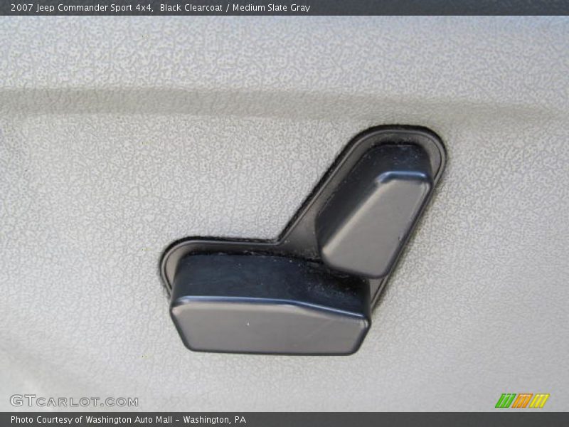Black Clearcoat / Medium Slate Gray 2007 Jeep Commander Sport 4x4
