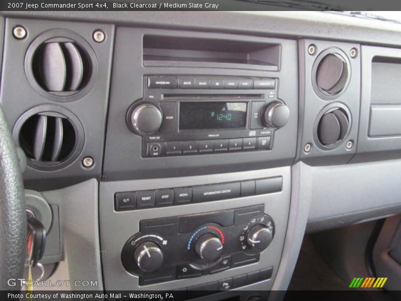 Black Clearcoat / Medium Slate Gray 2007 Jeep Commander Sport 4x4