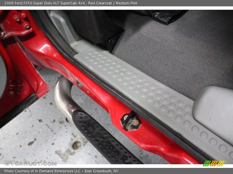 Red Clearcoat / Medium Flint 2006 Ford F350 Super Duty XLT SuperCab 4x4