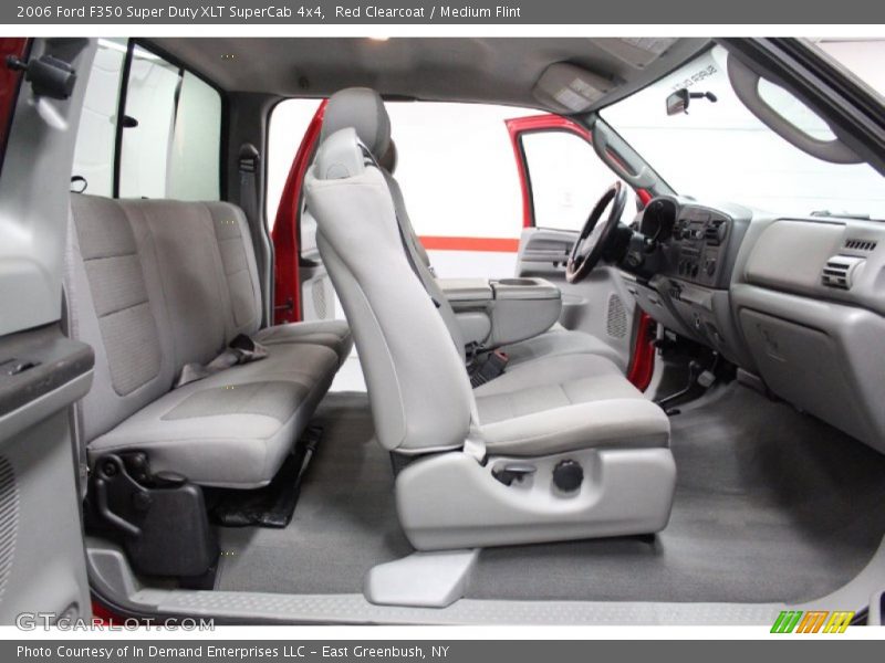  2006 F350 Super Duty XLT SuperCab 4x4 Medium Flint Interior