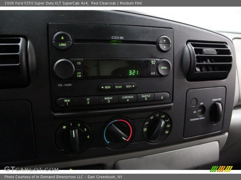 Controls of 2006 F350 Super Duty XLT SuperCab 4x4