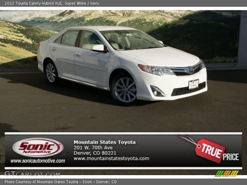 Super White / Ivory 2012 Toyota Camry Hybrid XLE
