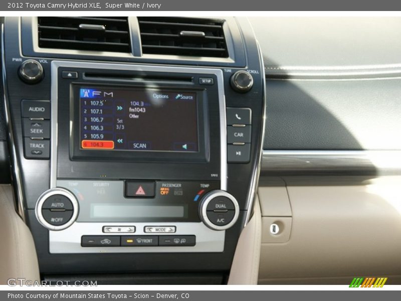 Super White / Ivory 2012 Toyota Camry Hybrid XLE