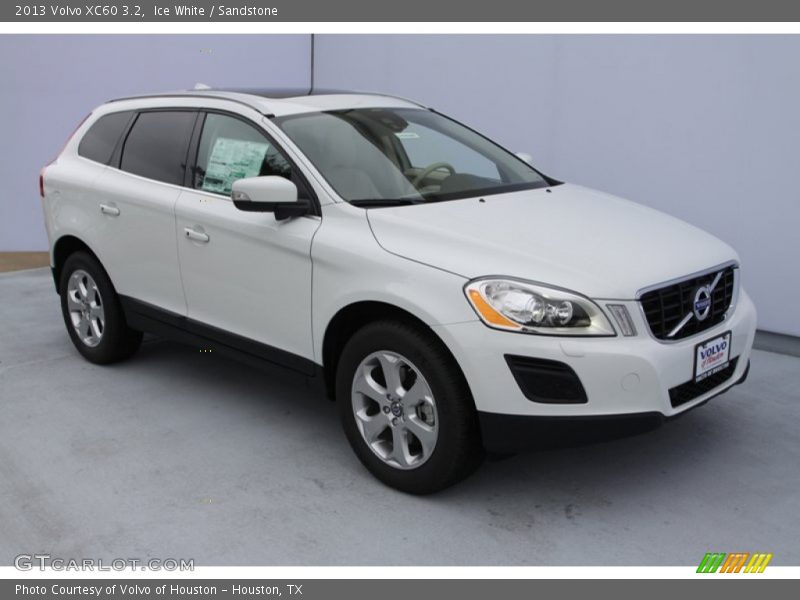 Ice White / Sandstone 2013 Volvo XC60 3.2