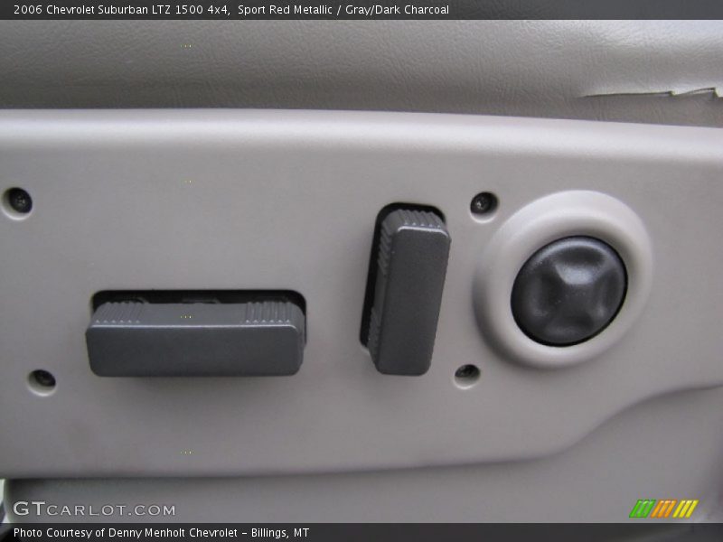 Controls of 2006 Suburban LTZ 1500 4x4