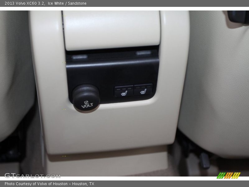 Ice White / Sandstone 2013 Volvo XC60 3.2
