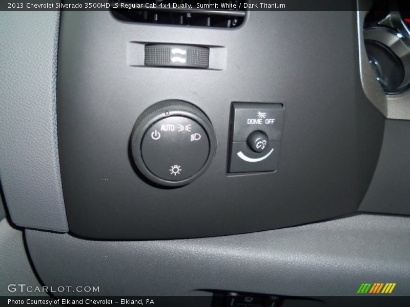 Controls of 2013 Silverado 3500HD LS Regular Cab 4x4 Dually