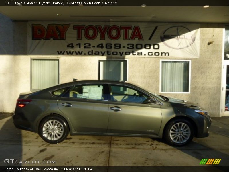 Cypress Green Pearl / Almond 2013 Toyota Avalon Hybrid Limited