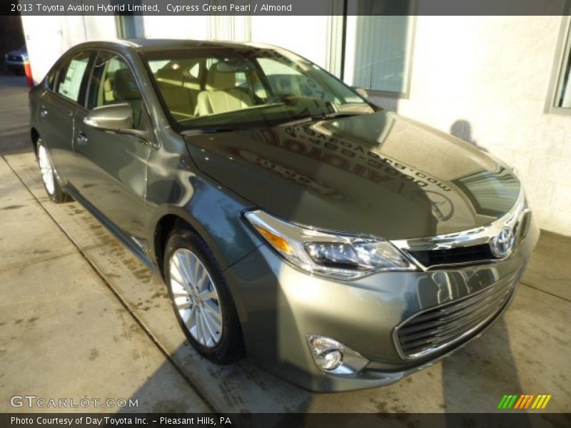 Cypress Green Pearl / Almond 2013 Toyota Avalon Hybrid Limited