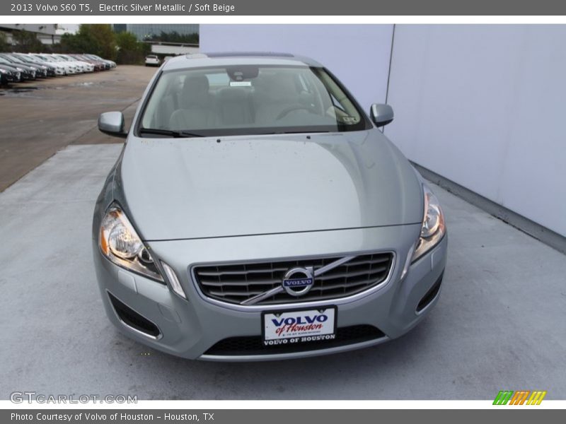 Electric Silver Metallic / Soft Beige 2013 Volvo S60 T5