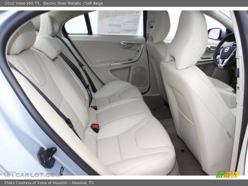 Rear Seat of 2013 S60 T5