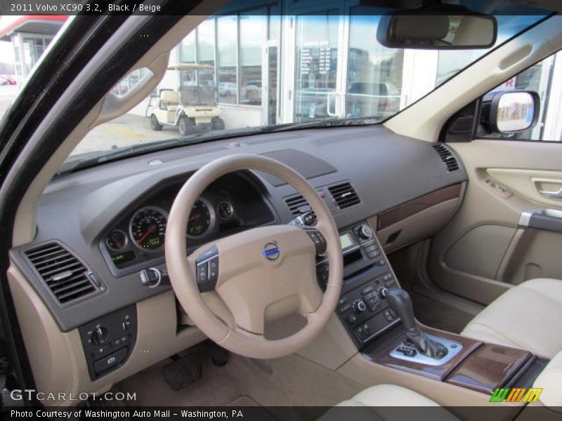 Black / Beige 2011 Volvo XC90 3.2