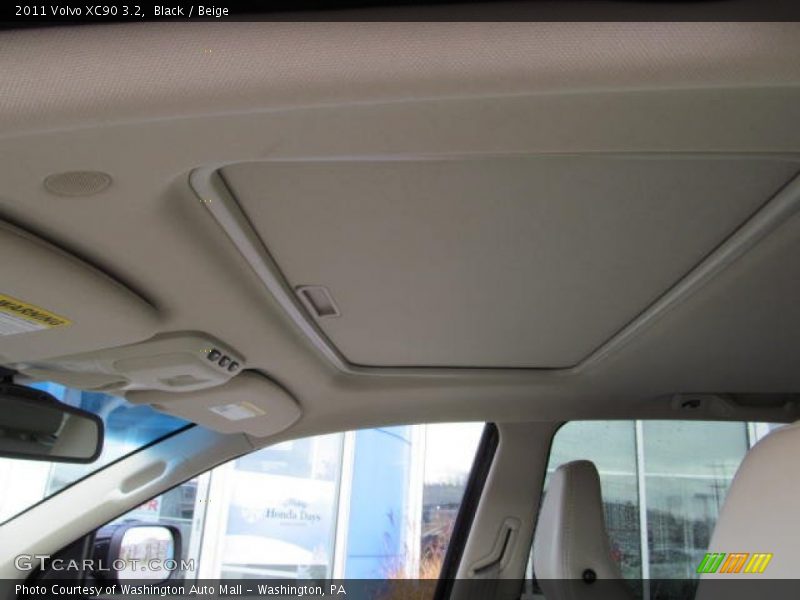 Black / Beige 2011 Volvo XC90 3.2