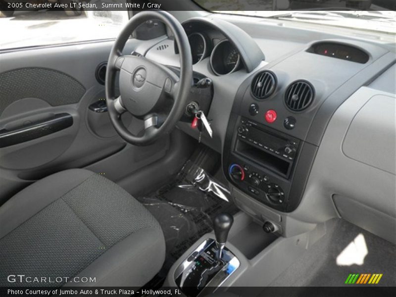 Summit White / Gray 2005 Chevrolet Aveo LT Sedan