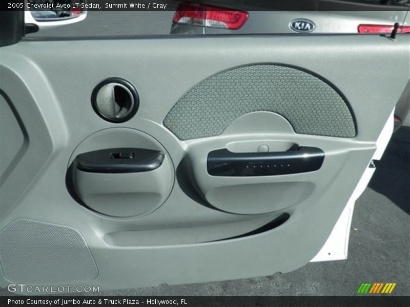 Summit White / Gray 2005 Chevrolet Aveo LT Sedan