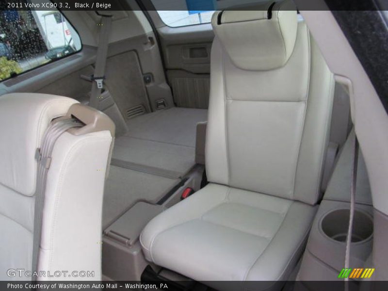 Black / Beige 2011 Volvo XC90 3.2