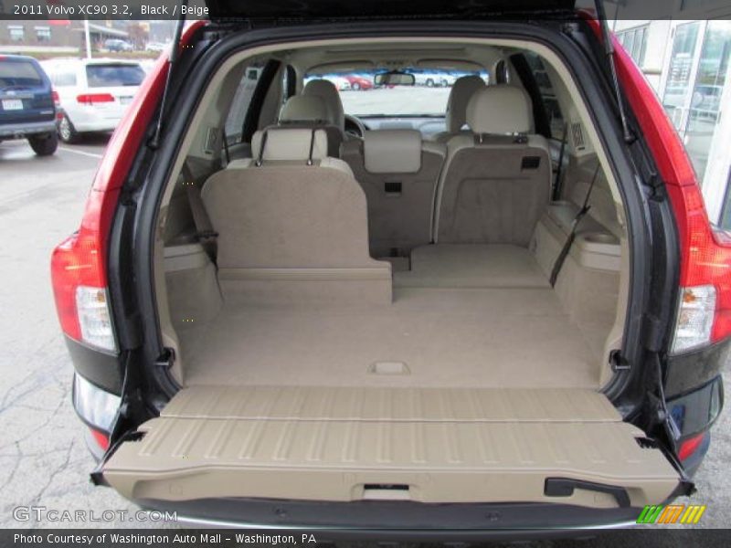 Black / Beige 2011 Volvo XC90 3.2