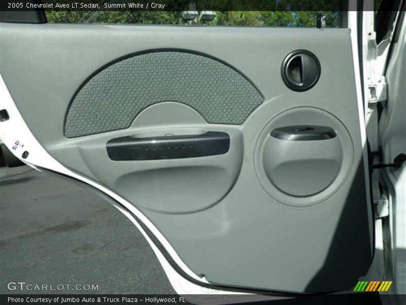 Summit White / Gray 2005 Chevrolet Aveo LT Sedan