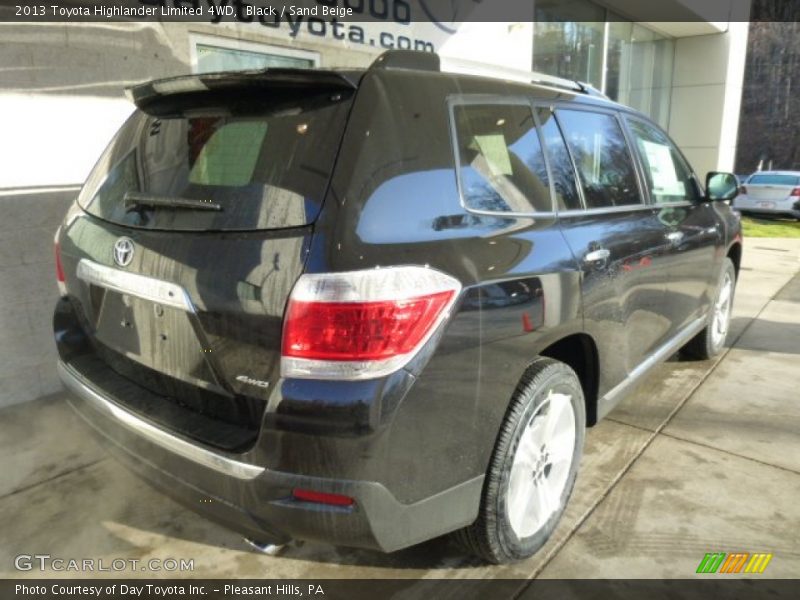 Black / Sand Beige 2013 Toyota Highlander Limited 4WD