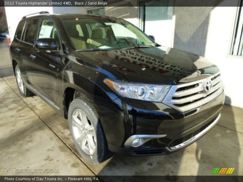 Black / Sand Beige 2013 Toyota Highlander Limited 4WD
