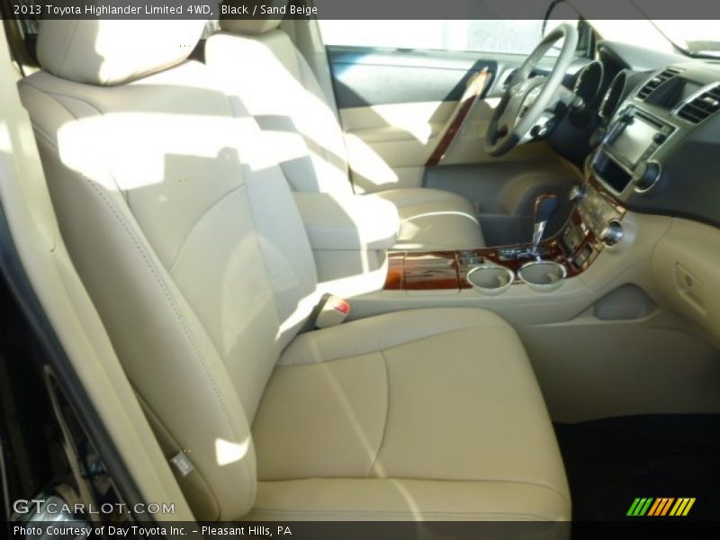 Black / Sand Beige 2013 Toyota Highlander Limited 4WD