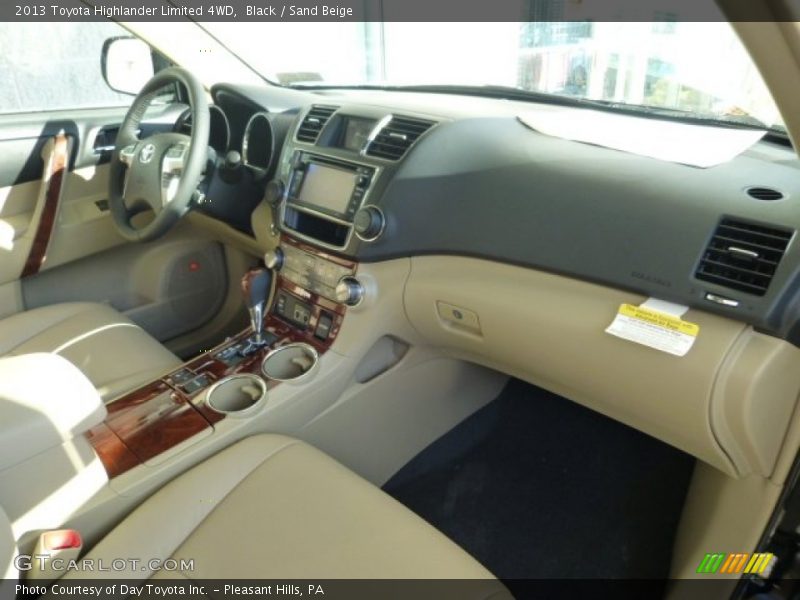 Black / Sand Beige 2013 Toyota Highlander Limited 4WD