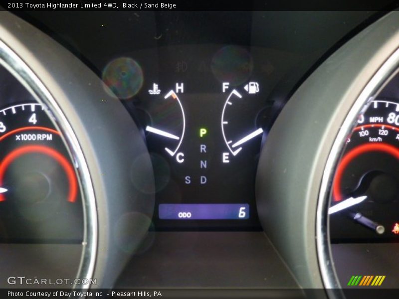 Black / Sand Beige 2013 Toyota Highlander Limited 4WD
