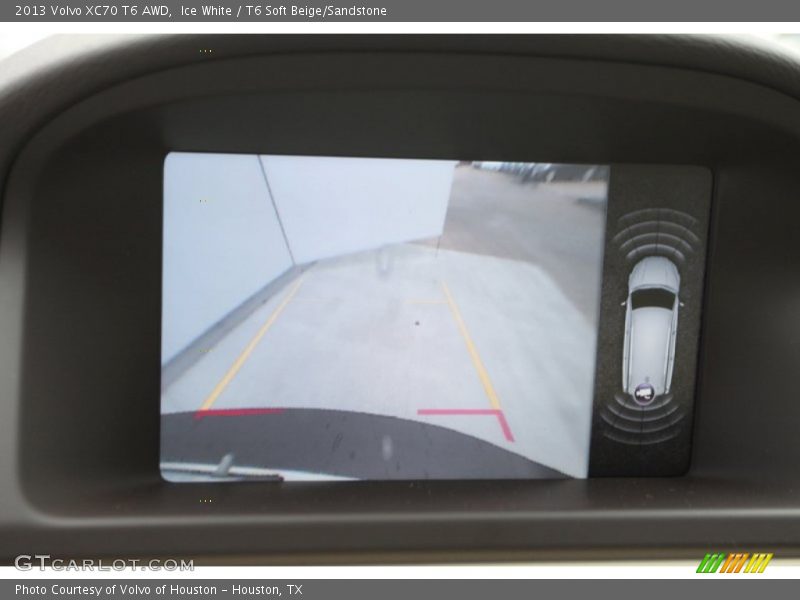 Ice White / T6 Soft Beige/Sandstone 2013 Volvo XC70 T6 AWD