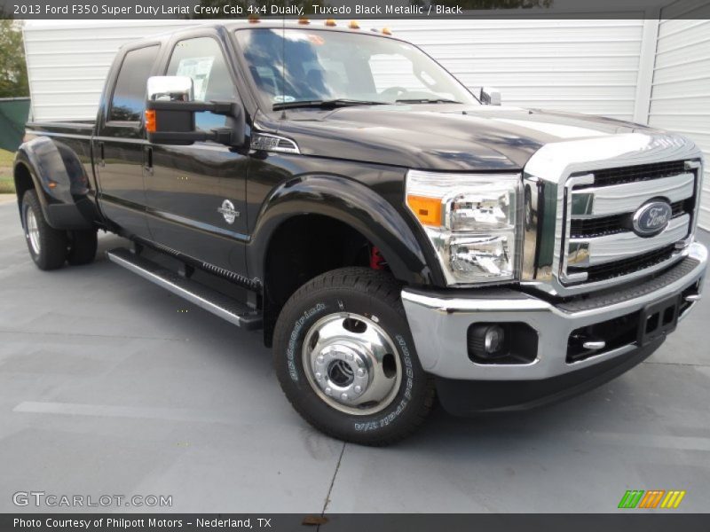 Front 3/4 View of 2013 F350 Super Duty Lariat Crew Cab 4x4 Dually