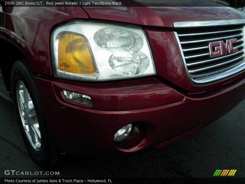 Red Jewel Metallic / Light Tan/Ebony Black 2006 GMC Envoy SLT