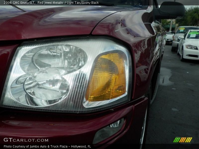 Red Jewel Metallic / Light Tan/Ebony Black 2006 GMC Envoy SLT