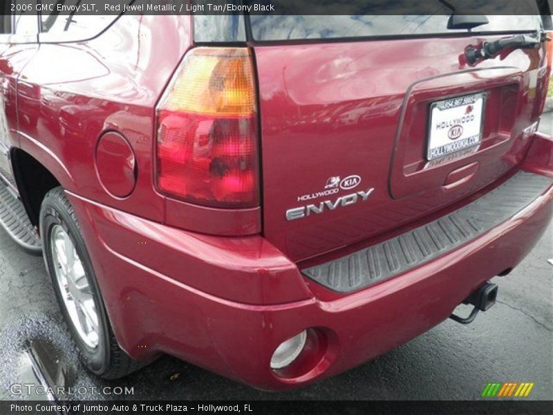 Red Jewel Metallic / Light Tan/Ebony Black 2006 GMC Envoy SLT