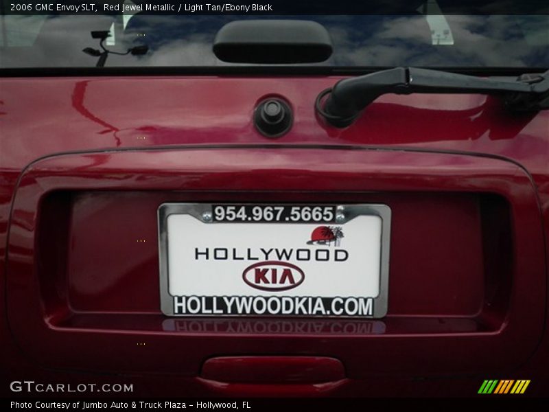Red Jewel Metallic / Light Tan/Ebony Black 2006 GMC Envoy SLT