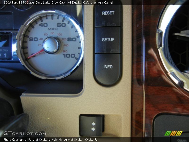 Oxford White / Camel 2009 Ford F350 Super Duty Lariat Crew Cab 4x4 Dually