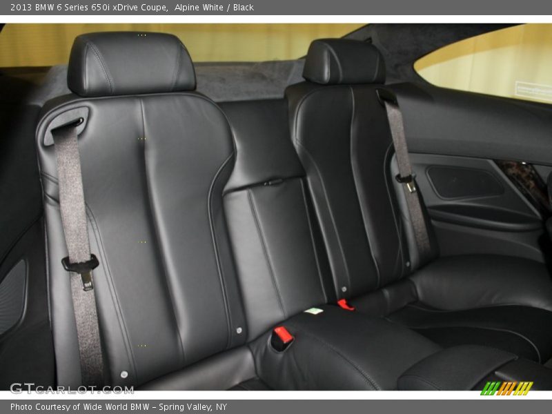 Rear Seat of 2013 6 Series 650i xDrive Coupe