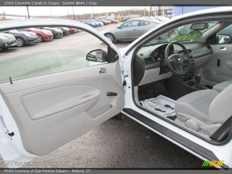 Summit White / Gray 2009 Chevrolet Cobalt LS Coupe