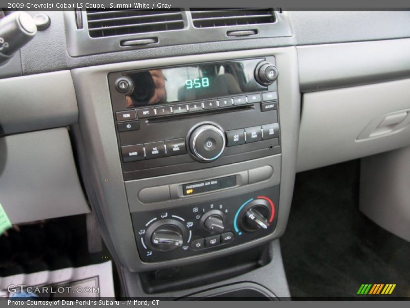Summit White / Gray 2009 Chevrolet Cobalt LS Coupe