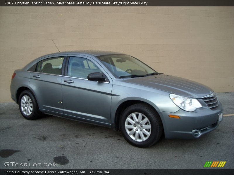 Front 3/4 View of 2007 Sebring Sedan