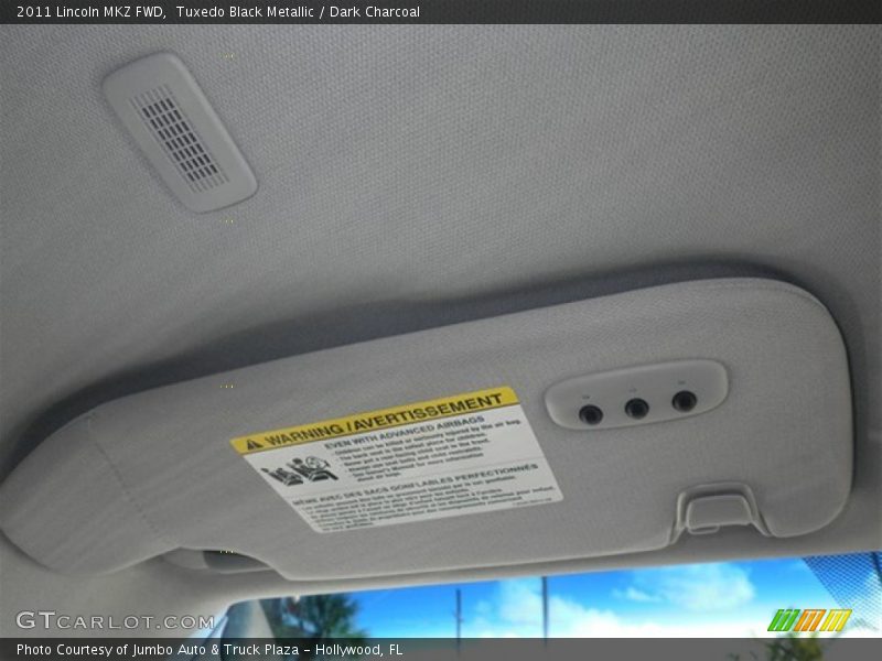 Tuxedo Black Metallic / Dark Charcoal 2011 Lincoln MKZ FWD