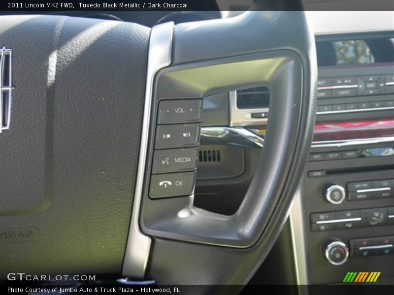 Tuxedo Black Metallic / Dark Charcoal 2011 Lincoln MKZ FWD