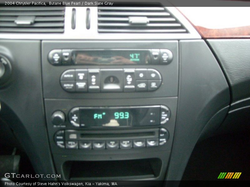 Butane Blue Pearl / Dark Slate Gray 2004 Chrysler Pacifica
