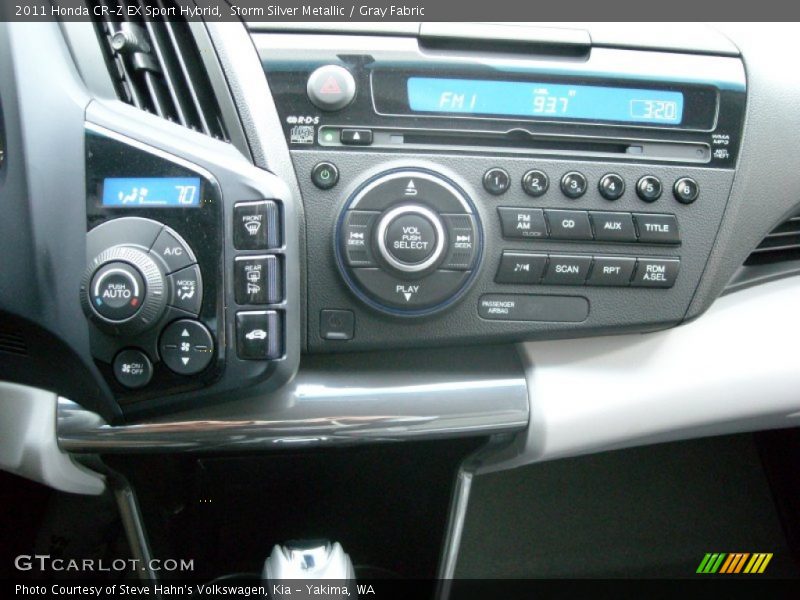 Controls of 2011 CR-Z EX Sport Hybrid