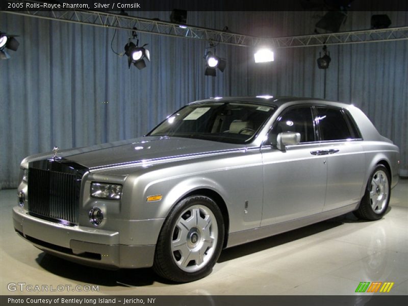 Silver / Cornsilk 2005 Rolls-Royce Phantom