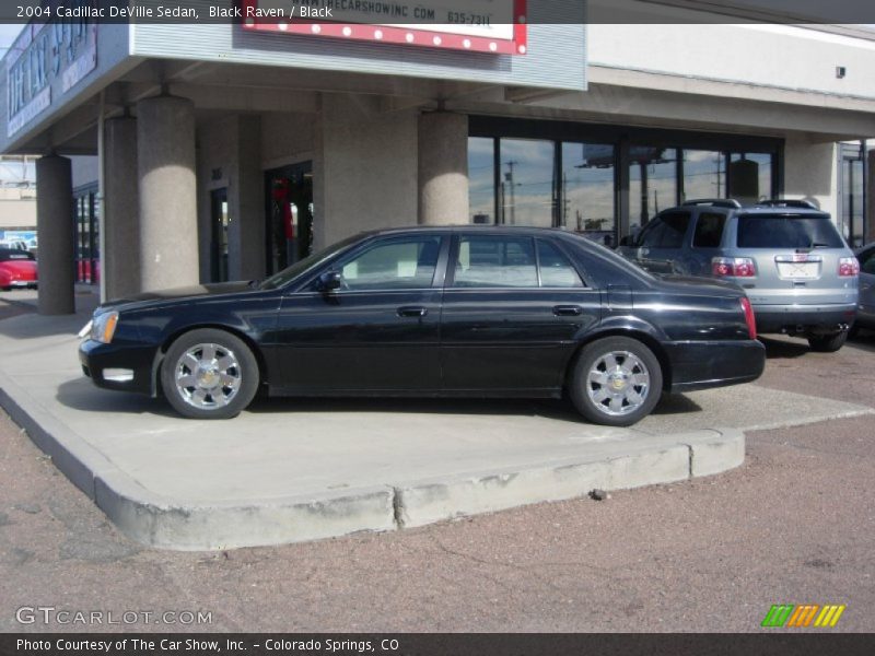 Black Raven / Black 2004 Cadillac DeVille Sedan