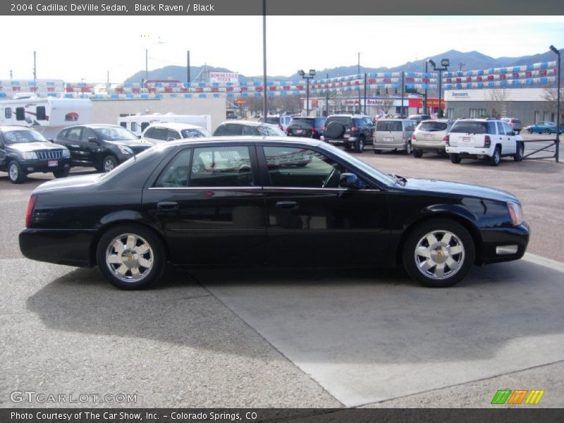 Black Raven / Black 2004 Cadillac DeVille Sedan