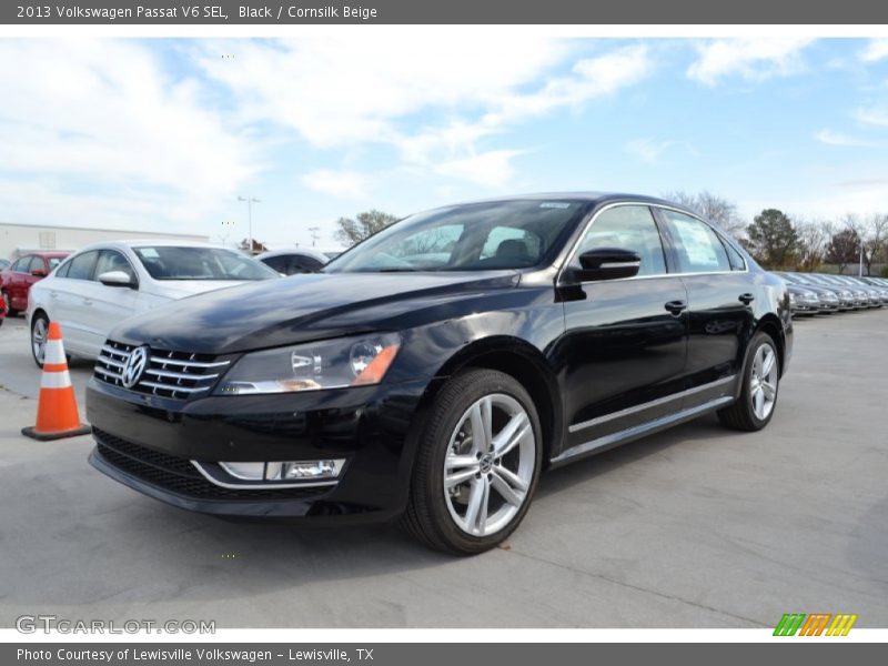 Black / Cornsilk Beige 2013 Volkswagen Passat V6 SEL
