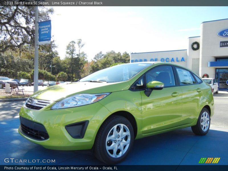 Lime Squeeze / Charcoal Black 2013 Ford Fiesta SE Sedan