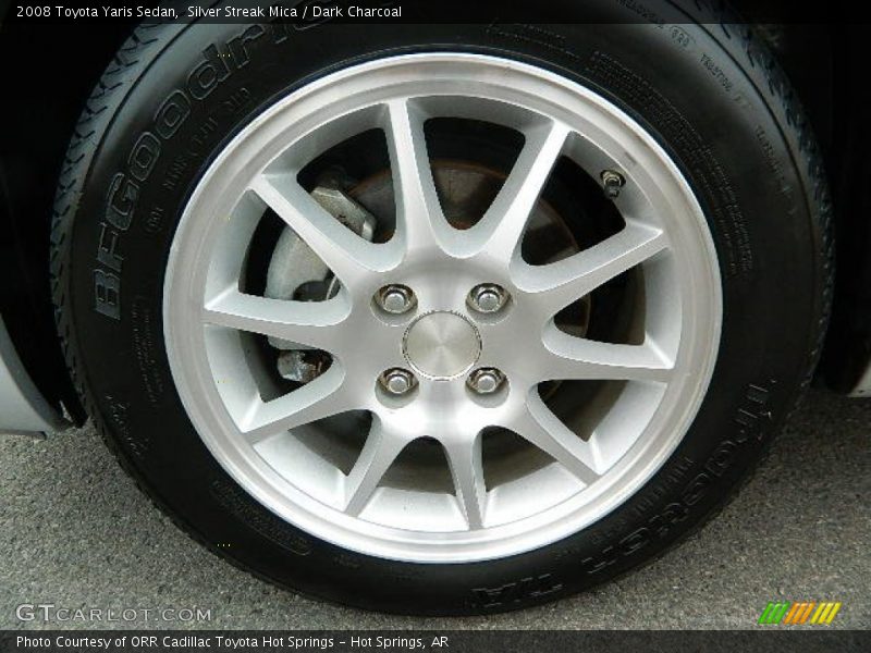 Silver Streak Mica / Dark Charcoal 2008 Toyota Yaris Sedan