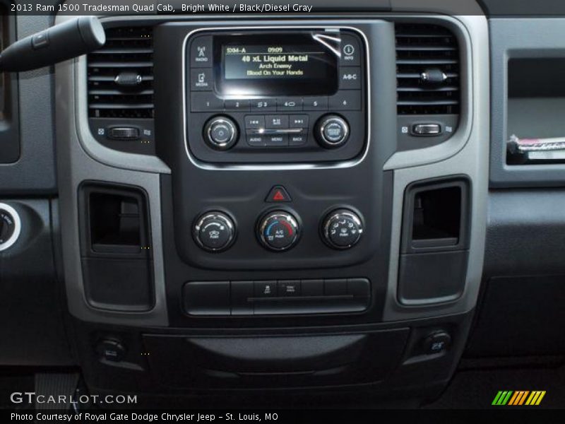 Bright White / Black/Diesel Gray 2013 Ram 1500 Tradesman Quad Cab